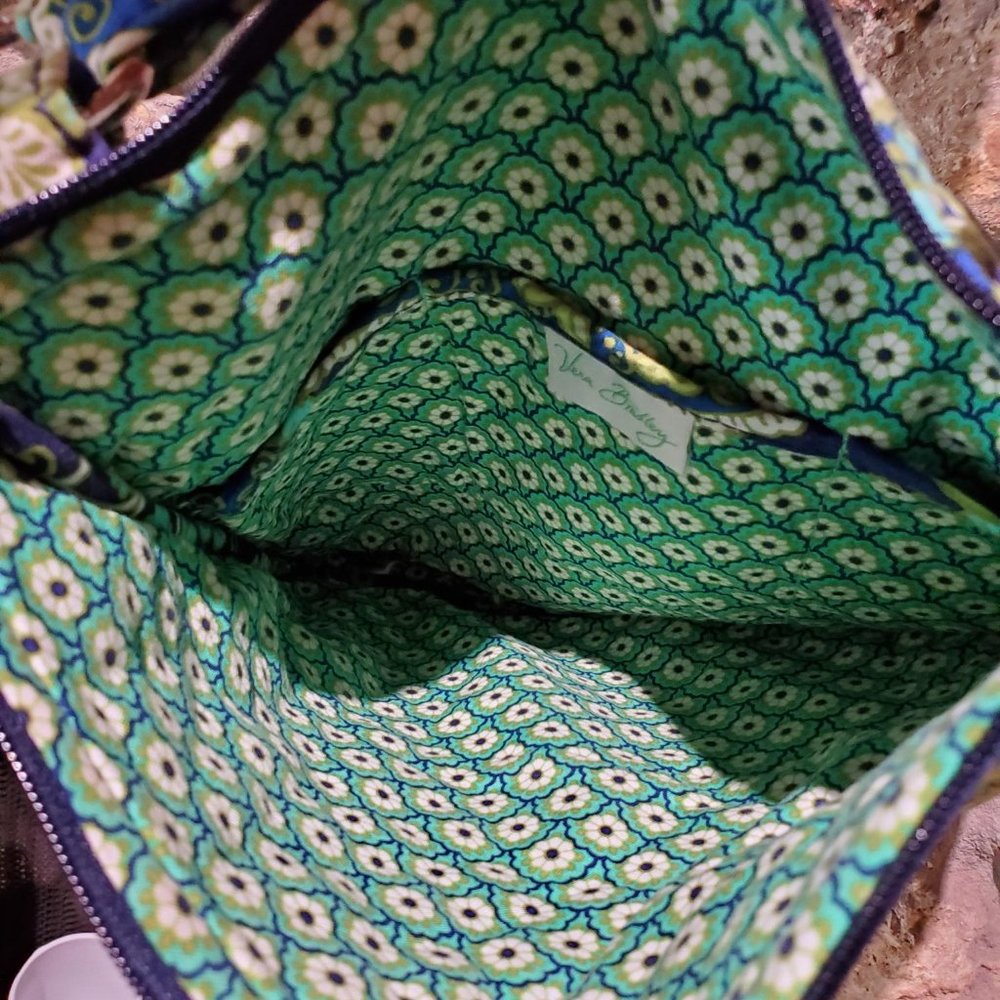 EUC - Vera Bradley Hipster Crossbody Bags - Picture 4 of 9